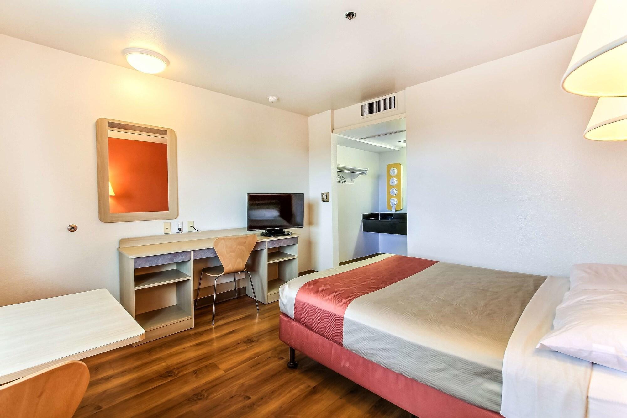 Motel 6-Salinas, Ca - South - Monterey Area Eksteriør billede