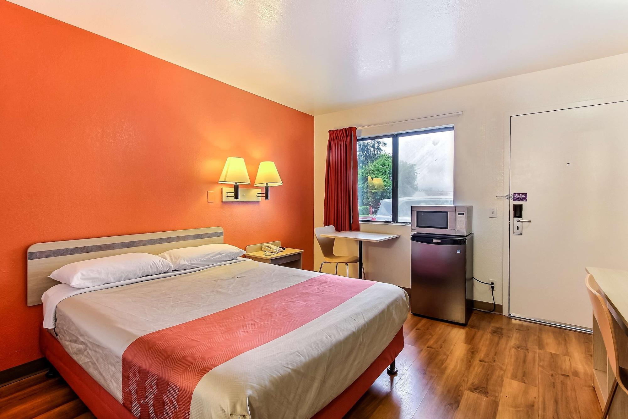 Motel 6-Salinas, Ca - South - Monterey Area Eksteriør billede