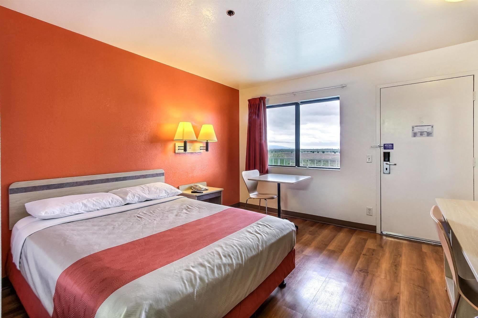 Motel 6-Salinas, Ca - South - Monterey Area Eksteriør billede
